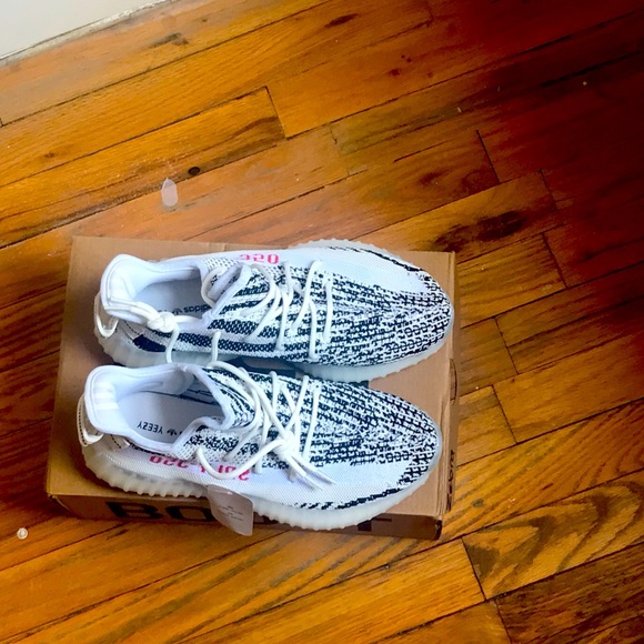 Adidas YEEZY Boost 350 Zebra Black Size 8 - Picture 13 of 14